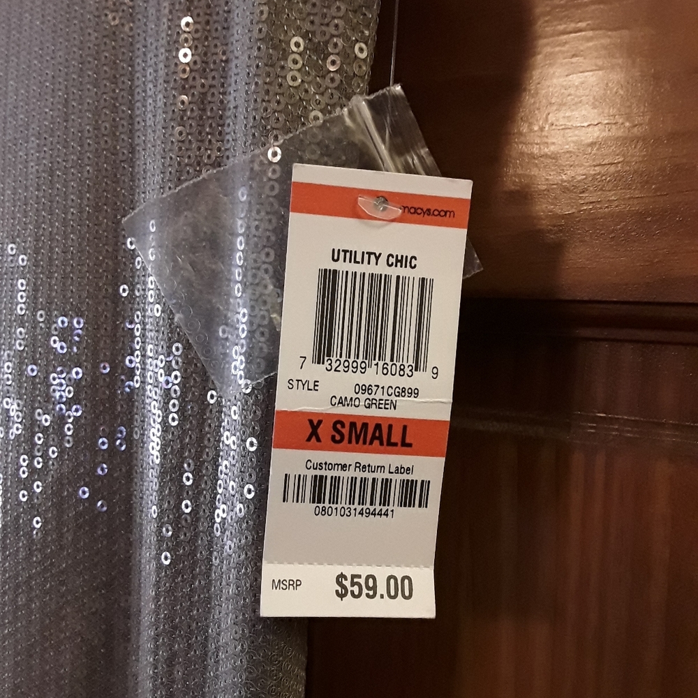 INC sequin tank NWT - Picture 3 of 4